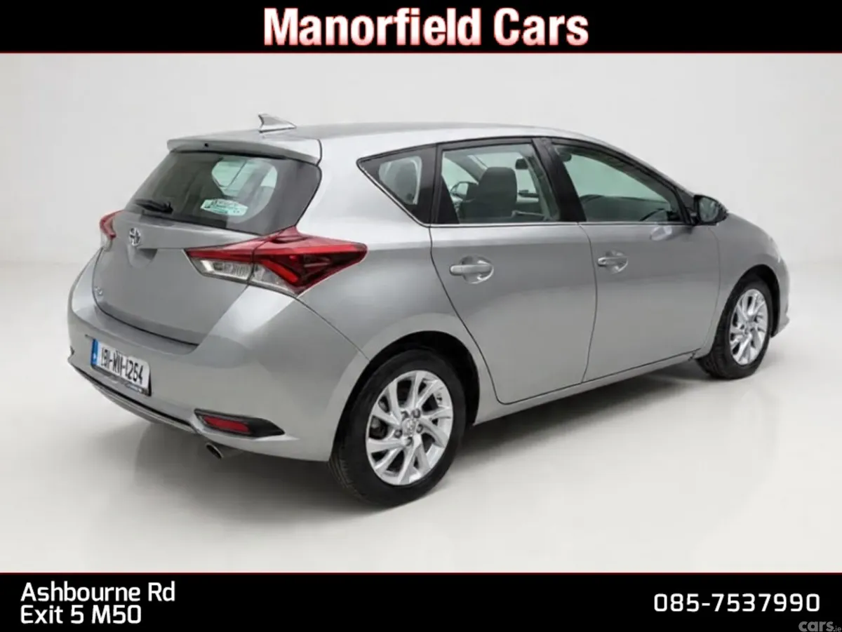 Toyota Auris Hatchback, Petrol, 2019, Grey