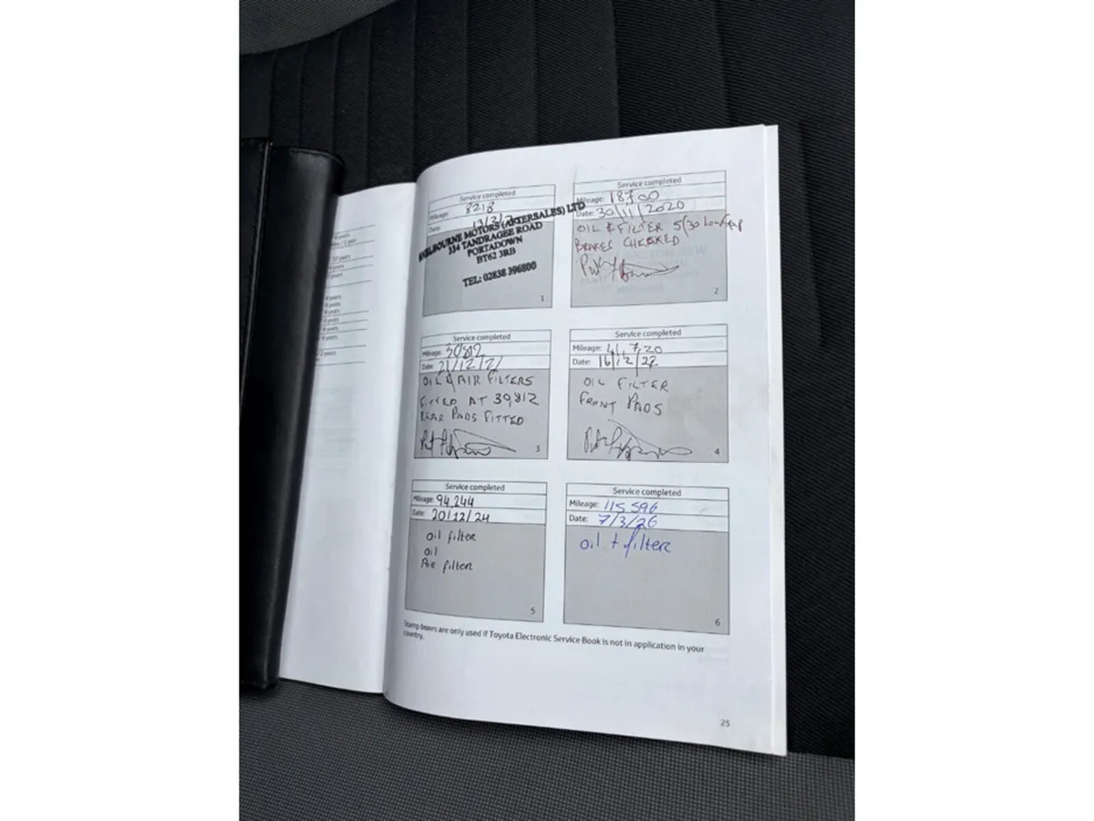 Toyota Auris Hatchback, Petrol, 2019, Grey