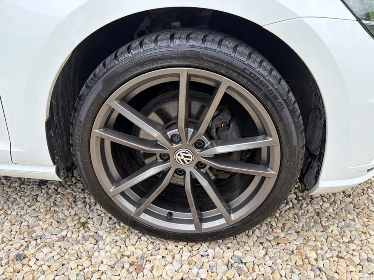 Volkswagen Golf Hatchback, Diesel, 2019, White