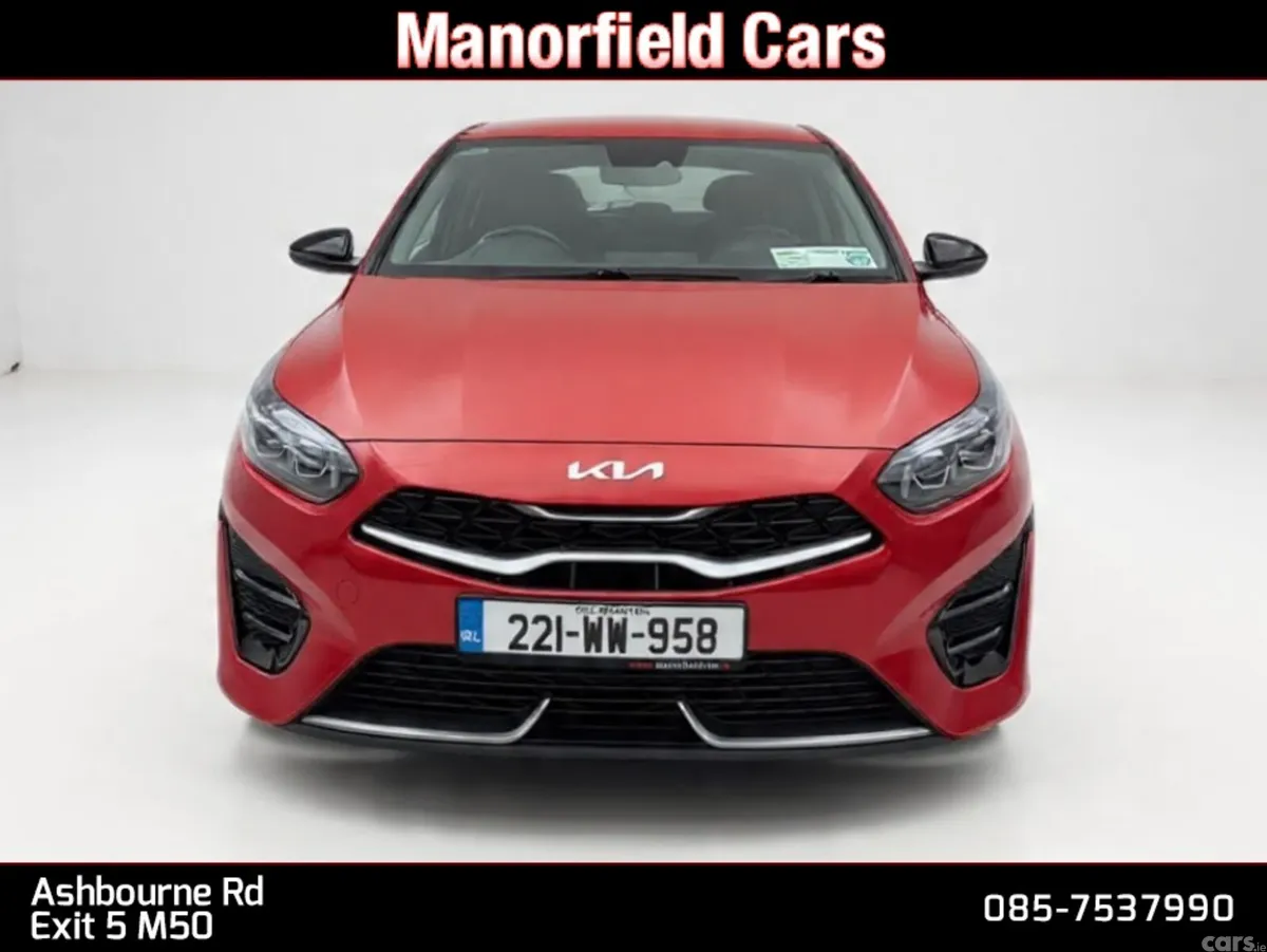 Kia Ceed Hatchback, Petrol, 2022, Red