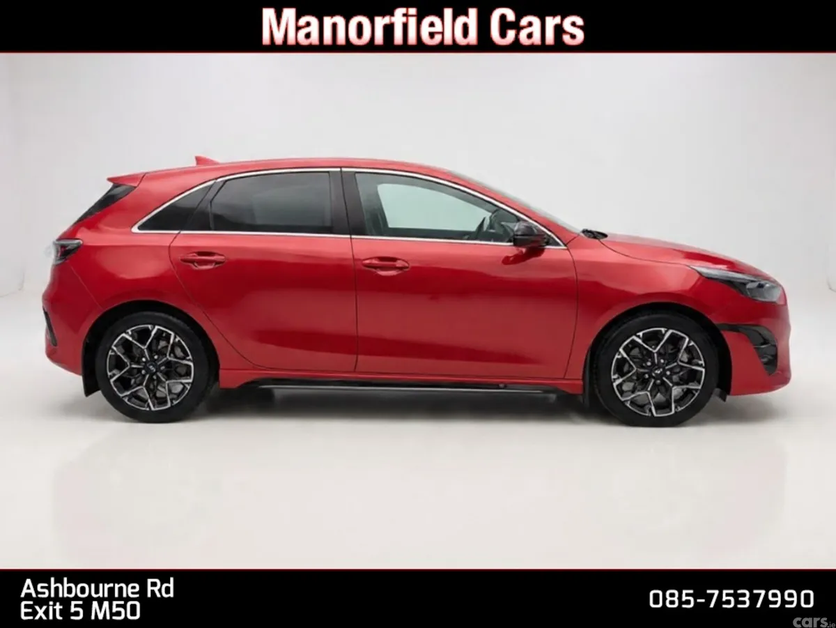 Kia Ceed Hatchback, Petrol, 2022, Red