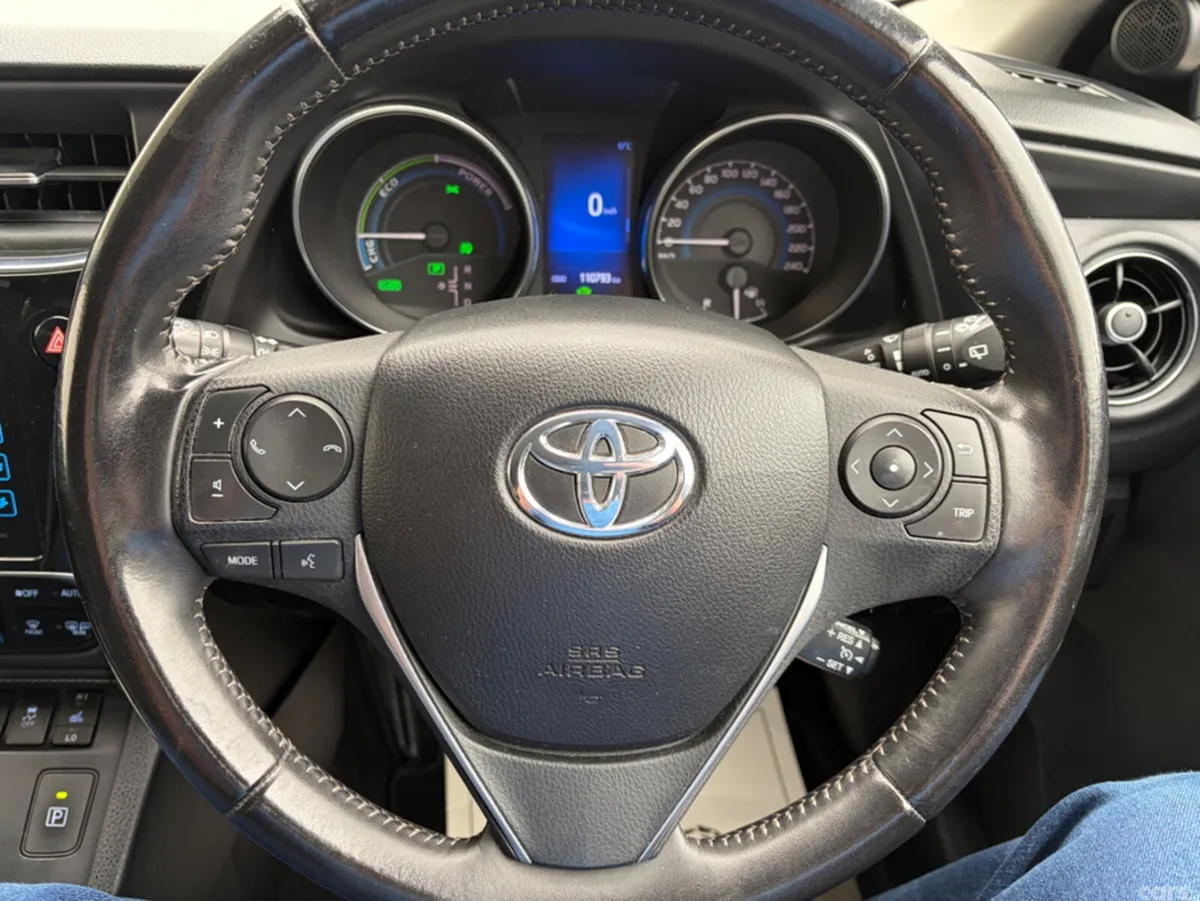 Toyota Auris Estate, Petrol Hybrid, 2016, Blue