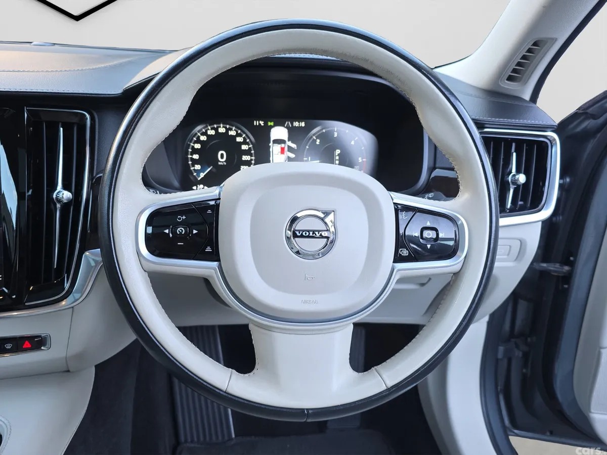 Volvo V90 Estate, Diesel, 2021, Grey