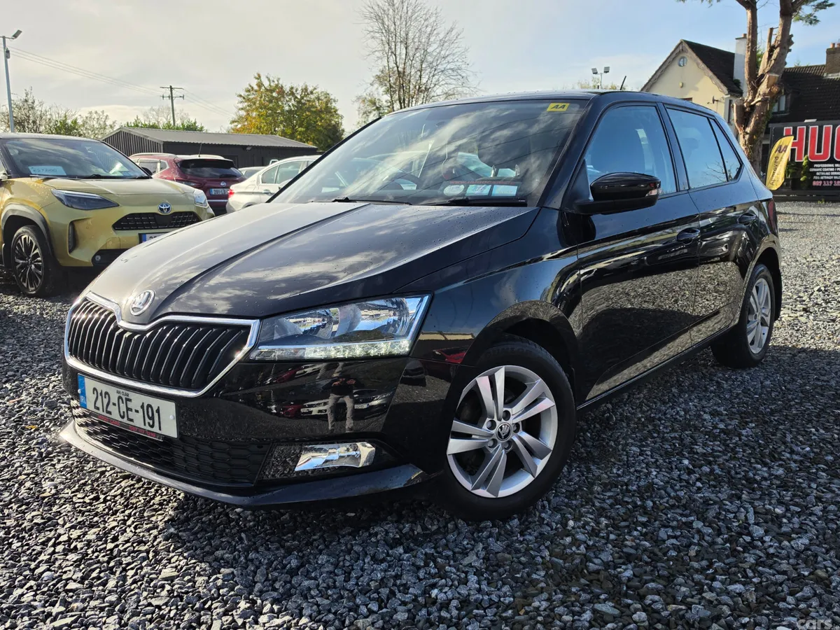 Skoda Fabia Hatchback, Petrol, 2021, Black