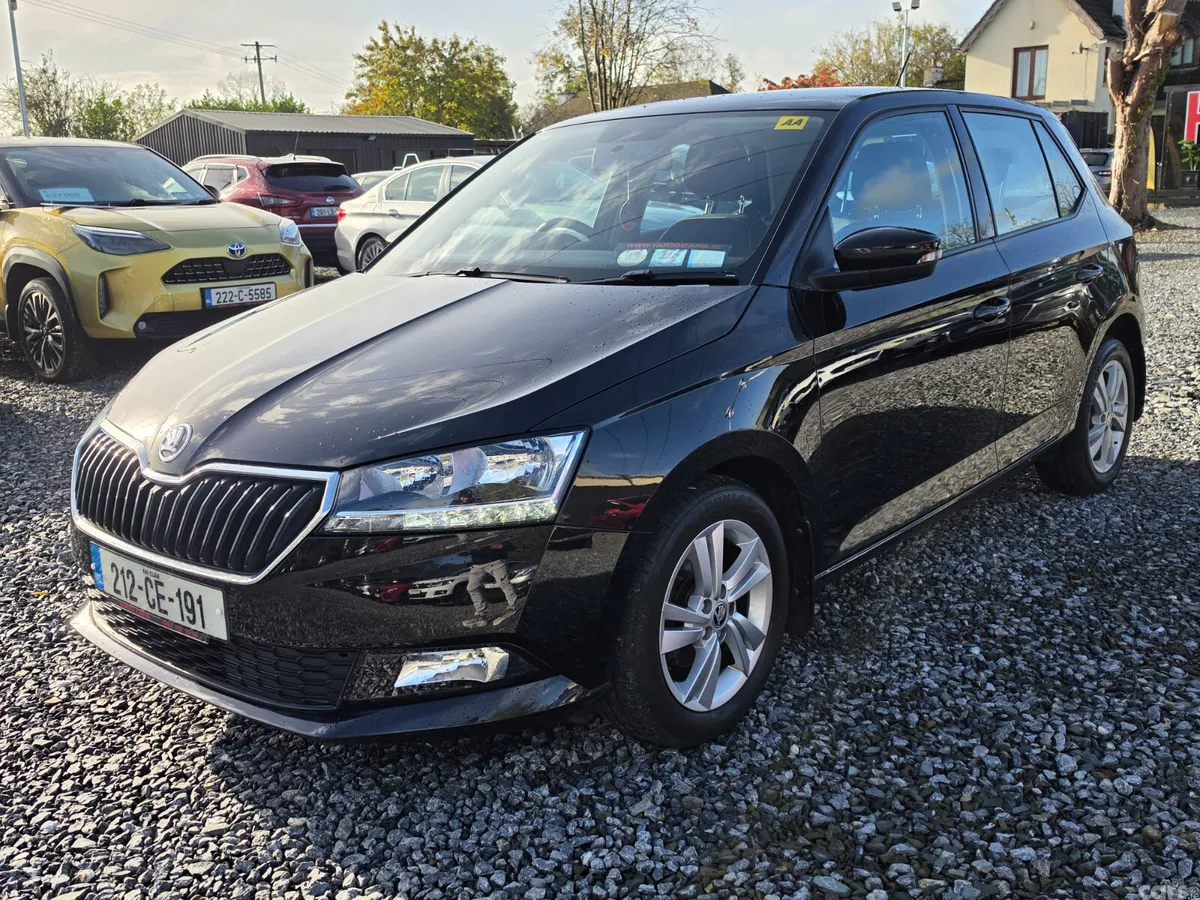 Skoda Fabia Hatchback, Petrol, 2021, Black
