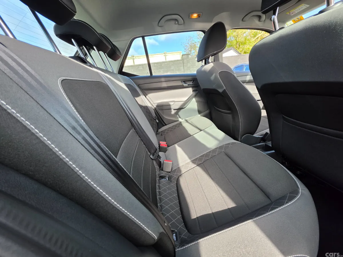 Skoda Fabia Hatchback, Petrol, 2021, Black