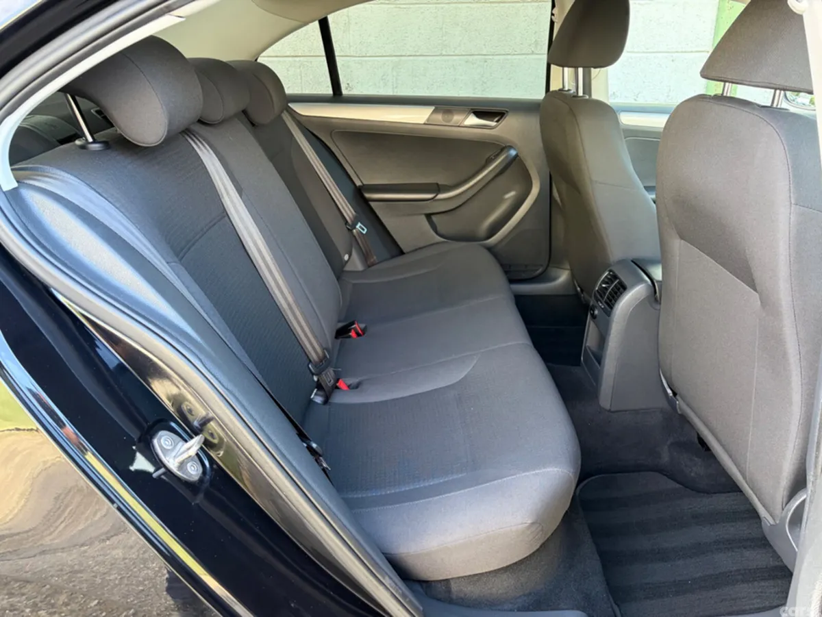 Volkswagen Jetta Saloon, Petrol, 2016, Black