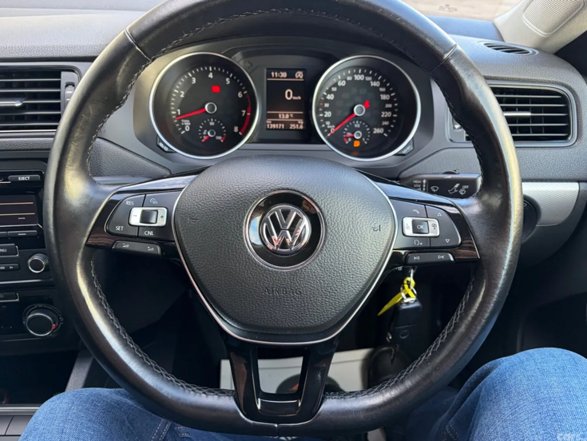 Volkswagen Jetta Saloon, Petrol, 2016, Black