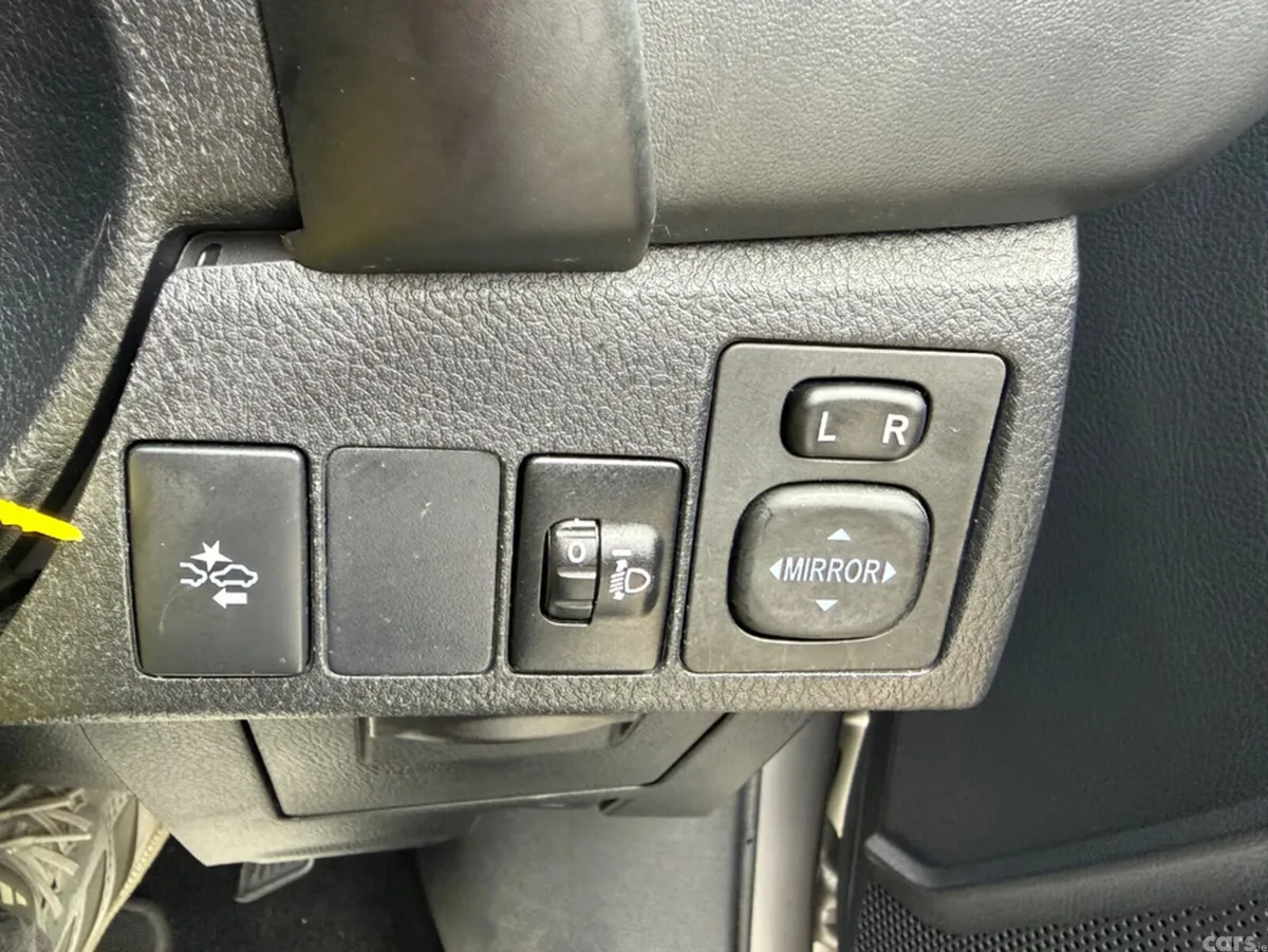 Toyota Corolla Saloon, Petrol, 2018, Grey