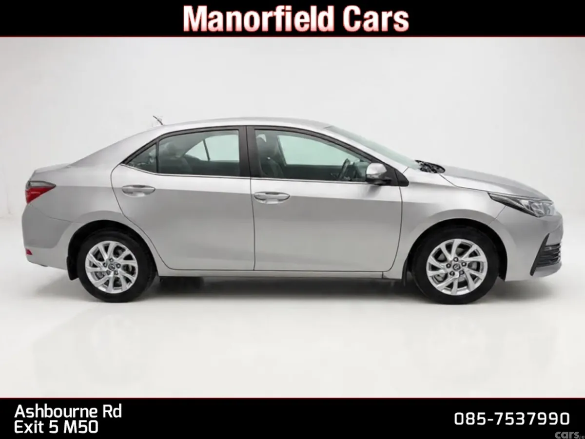 Toyota Corolla Saloon, Petrol, 2018, Grey