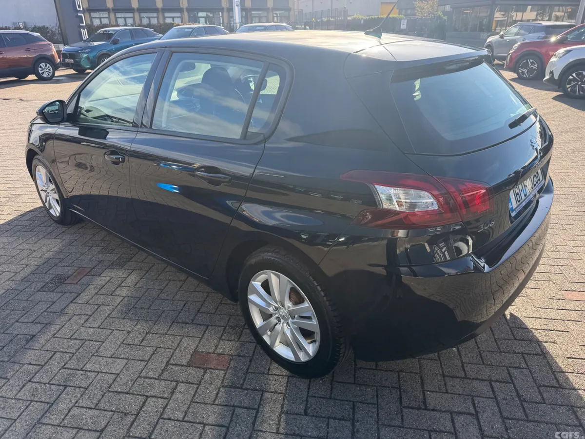 Peugeot 308 Hatchback, Petrol, 2016, Black