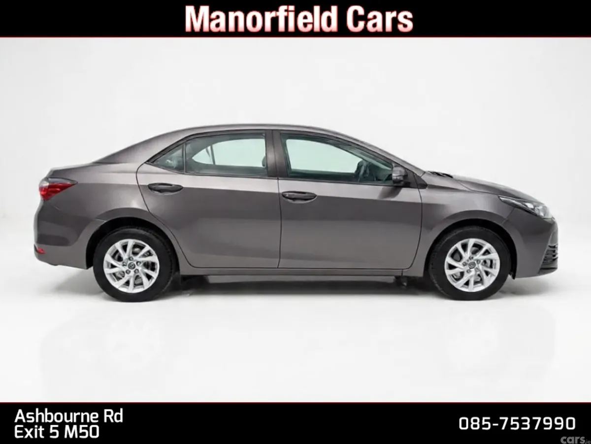 Toyota Corolla Saloon, Petrol, 2018, Grey