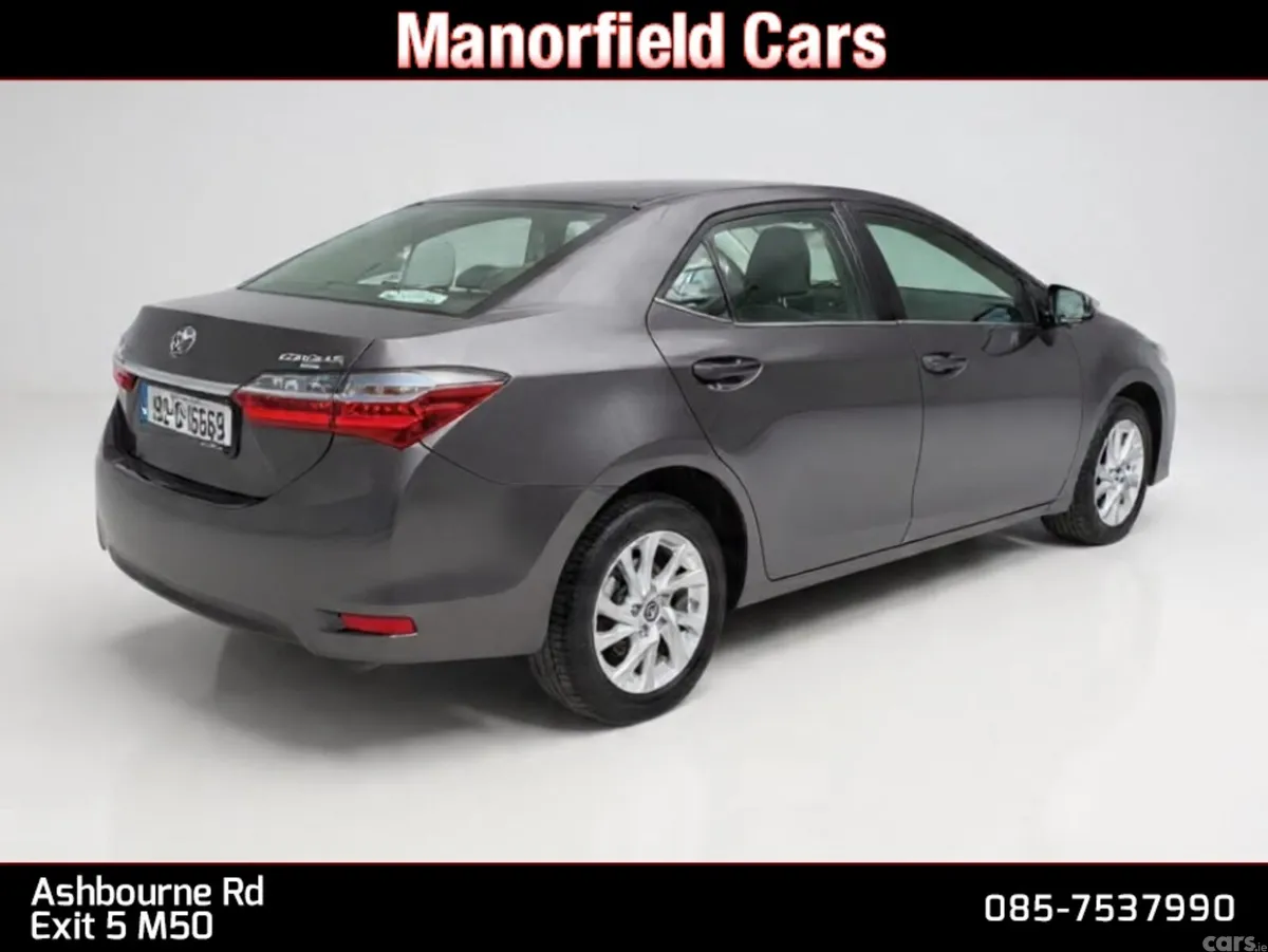 Toyota Corolla Saloon, Petrol, 2018, Grey