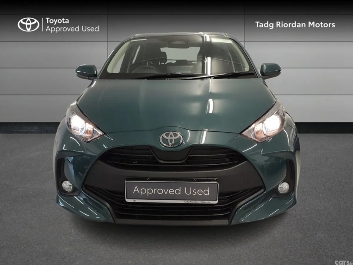Toyota Yaris Hatchback, Petrol Hybrid, 2026, Green