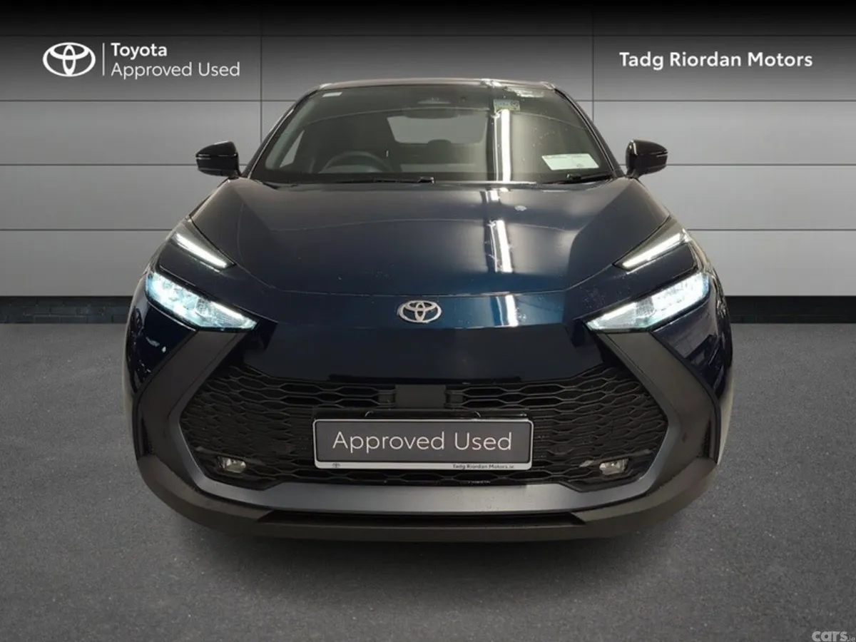 Toyota C-HR SUV, Petrol Hybrid, 2026, Blue