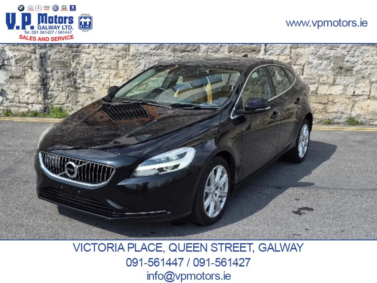 Volvo V40 Hatchback, Petrol, 2020, Black