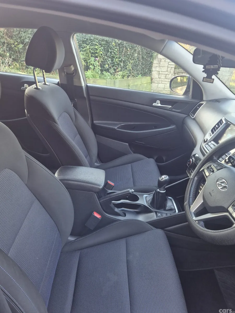 Hyundai Tucson SUV, Diesel, 2017, Grey