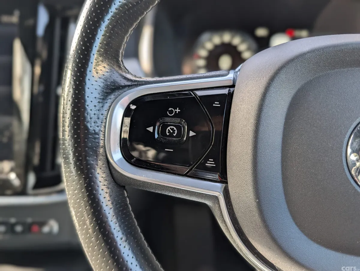 Volvo S90 Saloon, Diesel, 2019, Black
