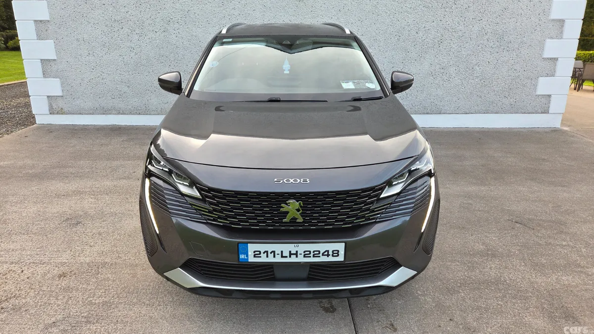 Peugeot 5008 MPV, Diesel, 2021, Grey