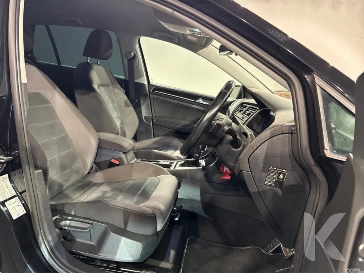 Volkswagen Golf Hatchback, Petrol, 2018, Black