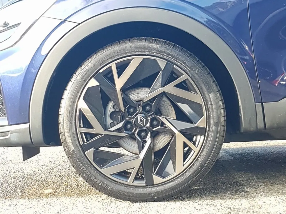 Renault Arkana Hatchback, Petrol, 2025, Blue