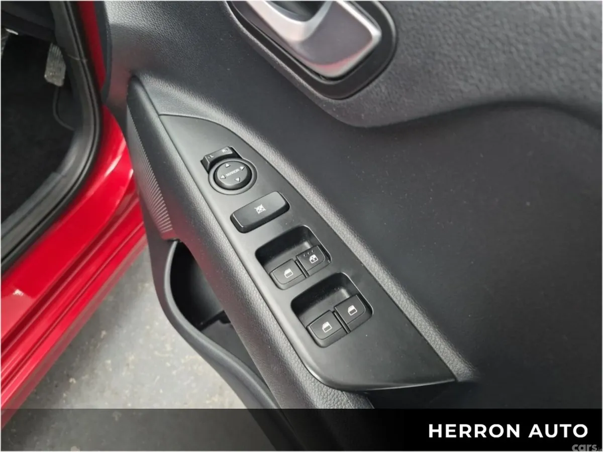 Kia Rio Hatchback, Petrol, 2023, Red