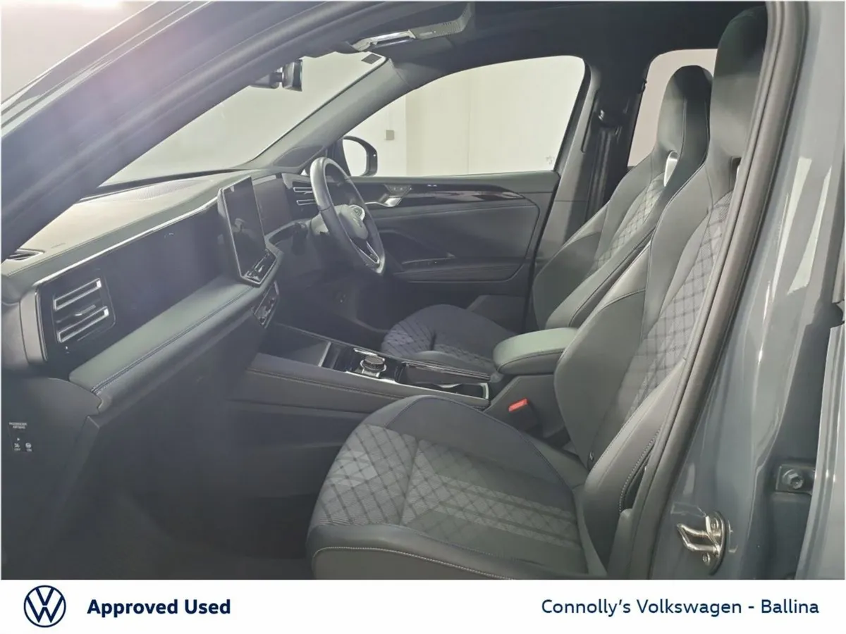 Volkswagen Tiguan SUV, Petrol Plug-in Hybrid, 2025, Grey