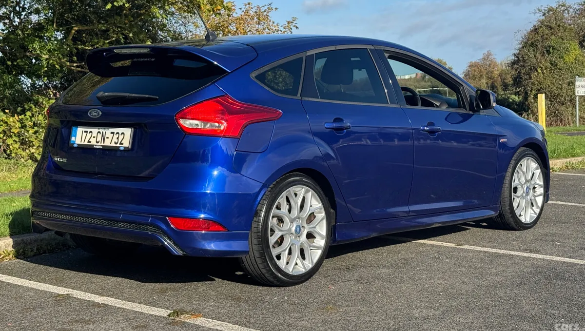Ford Focus Hatchback, Diesel, 2017, Blue