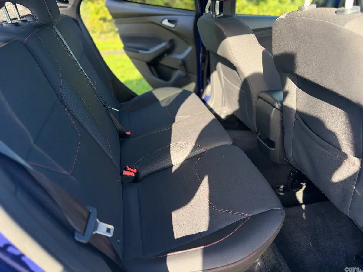 Ford Focus Hatchback, Diesel, 2017, Blue
