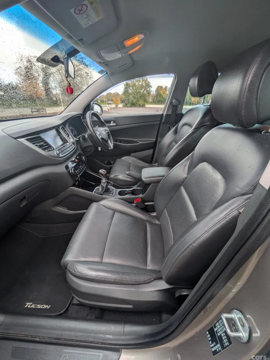 Hyundai Tucson SUV, Diesel, 2016, White