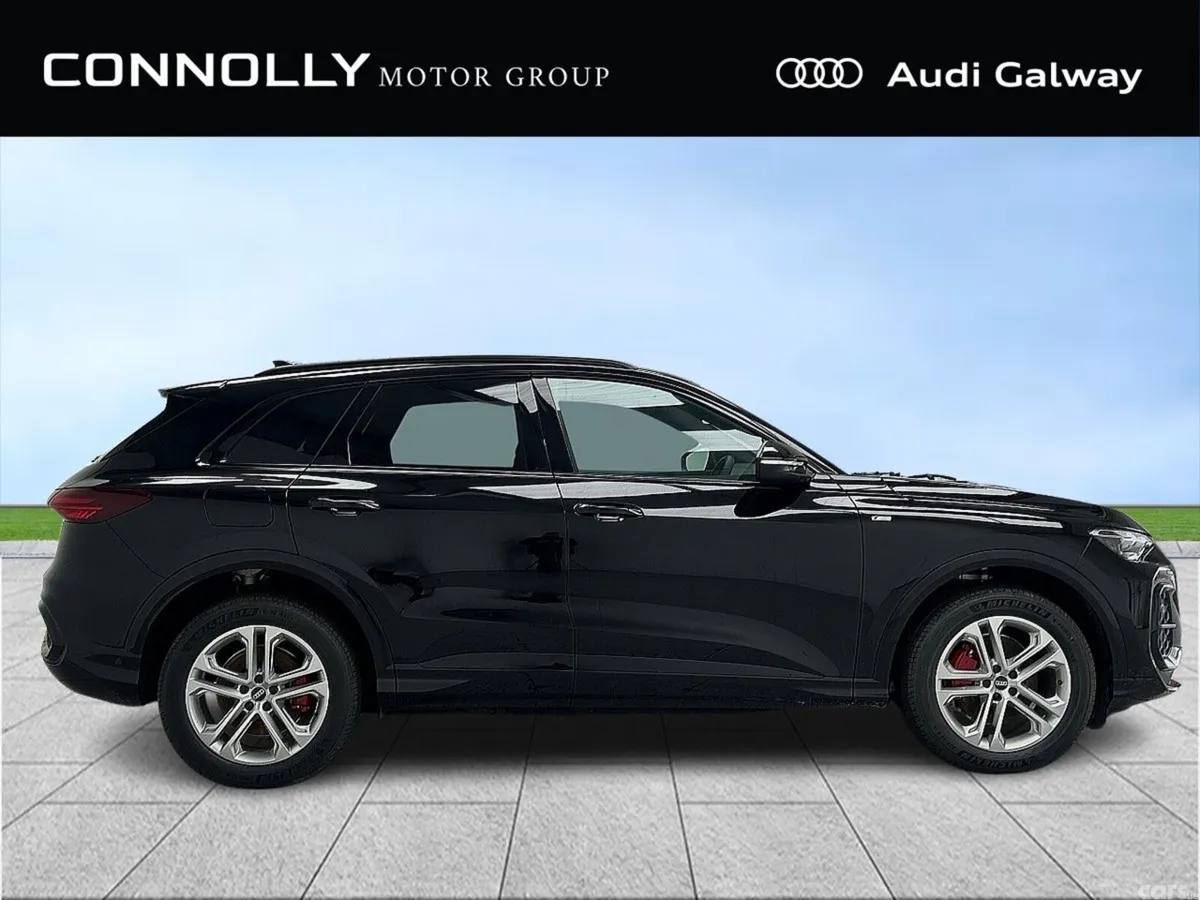 Audi Q5 SUV, Petrol Plug-in Hybrid, 2027, Black