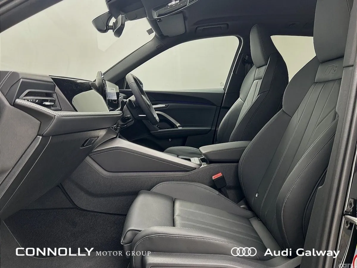 Audi Q5 SUV, Petrol Plug-in Hybrid, 2027, Black