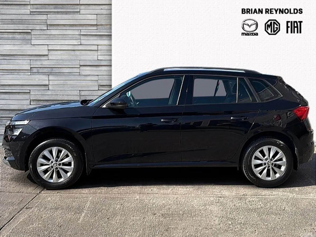 Skoda Kamiq Hatchback, Petrol, 2022, Black