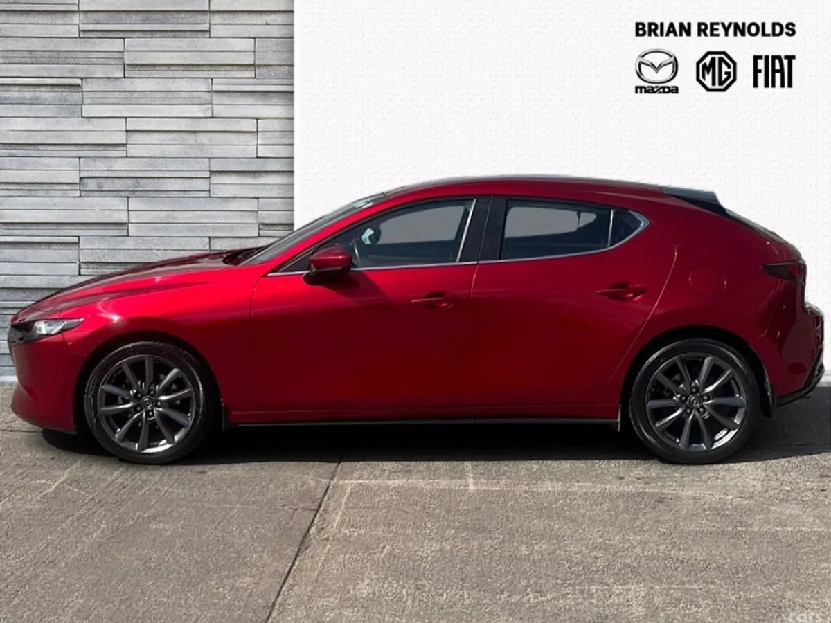 Mazda Mazda3 Hatchback, Petrol, 2021, Red