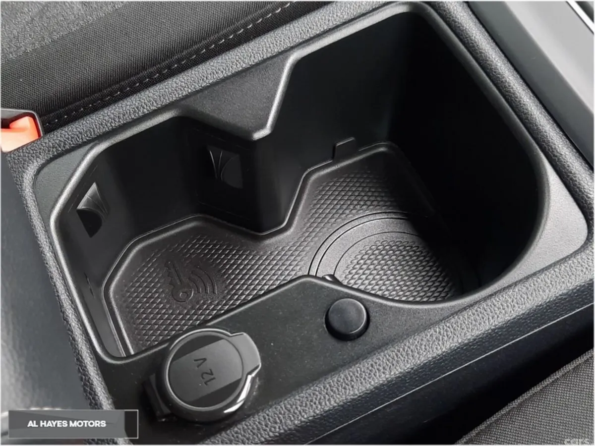 Volkswagen Golf Hatchback, Petrol, 2025, Grey