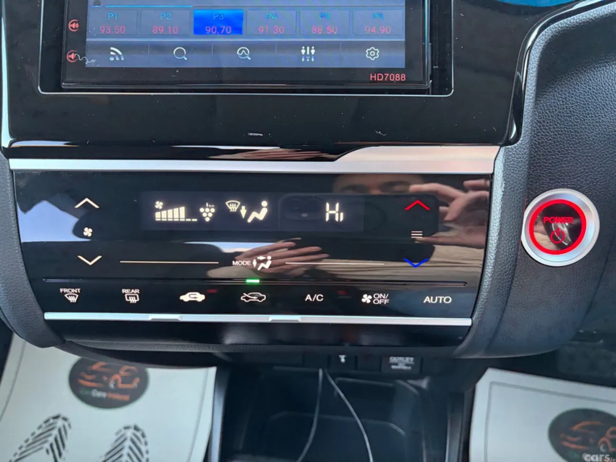 Honda Fit Hatchback, Petrol Hybrid, 2017, Silver