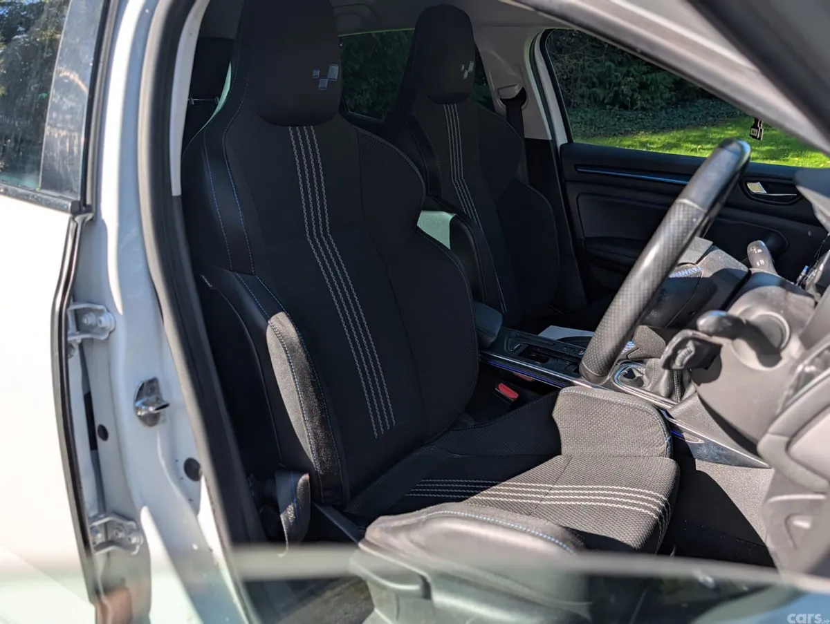 Renault Megane Hatchback, Diesel, 2017, White