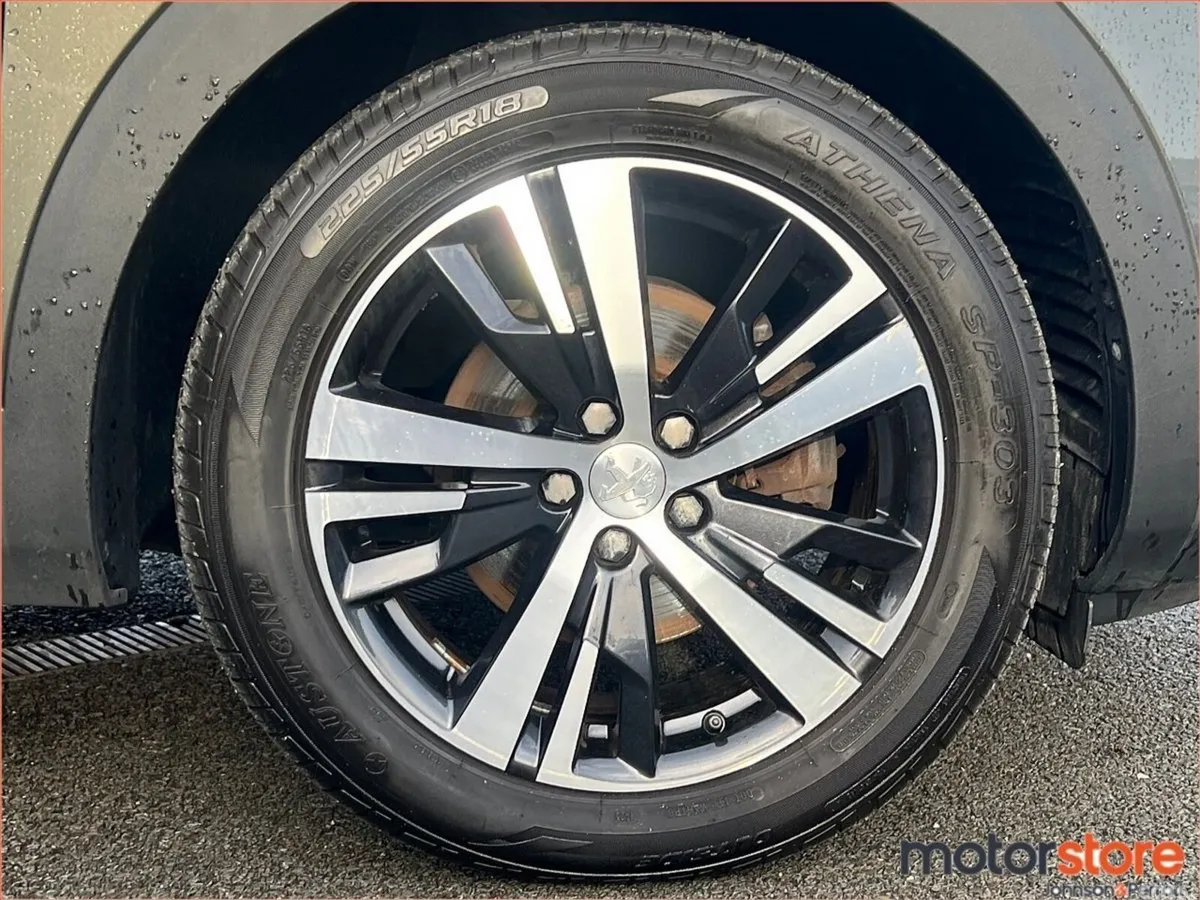 Peugeot 5008 MPV, Petrol, 2020, Grey