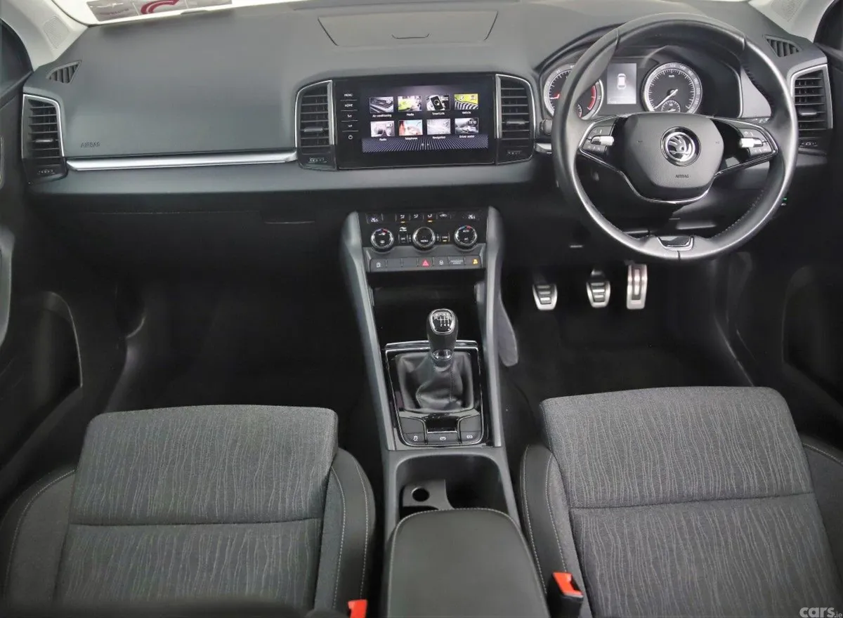 Skoda Karoq SUV, Petrol, 2022, Grey