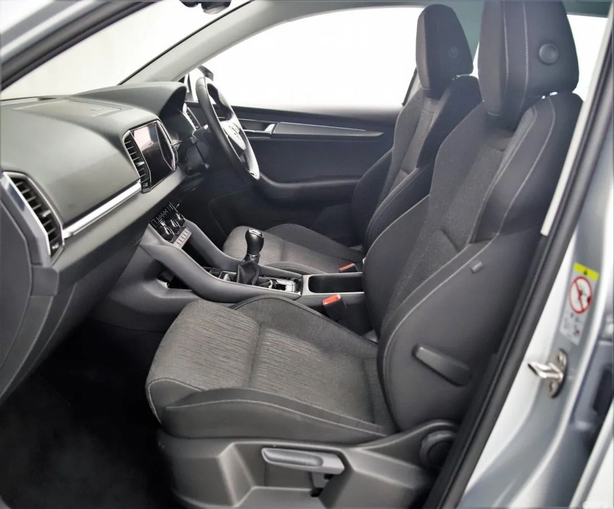 Skoda Karoq SUV, Petrol, 2022, Grey