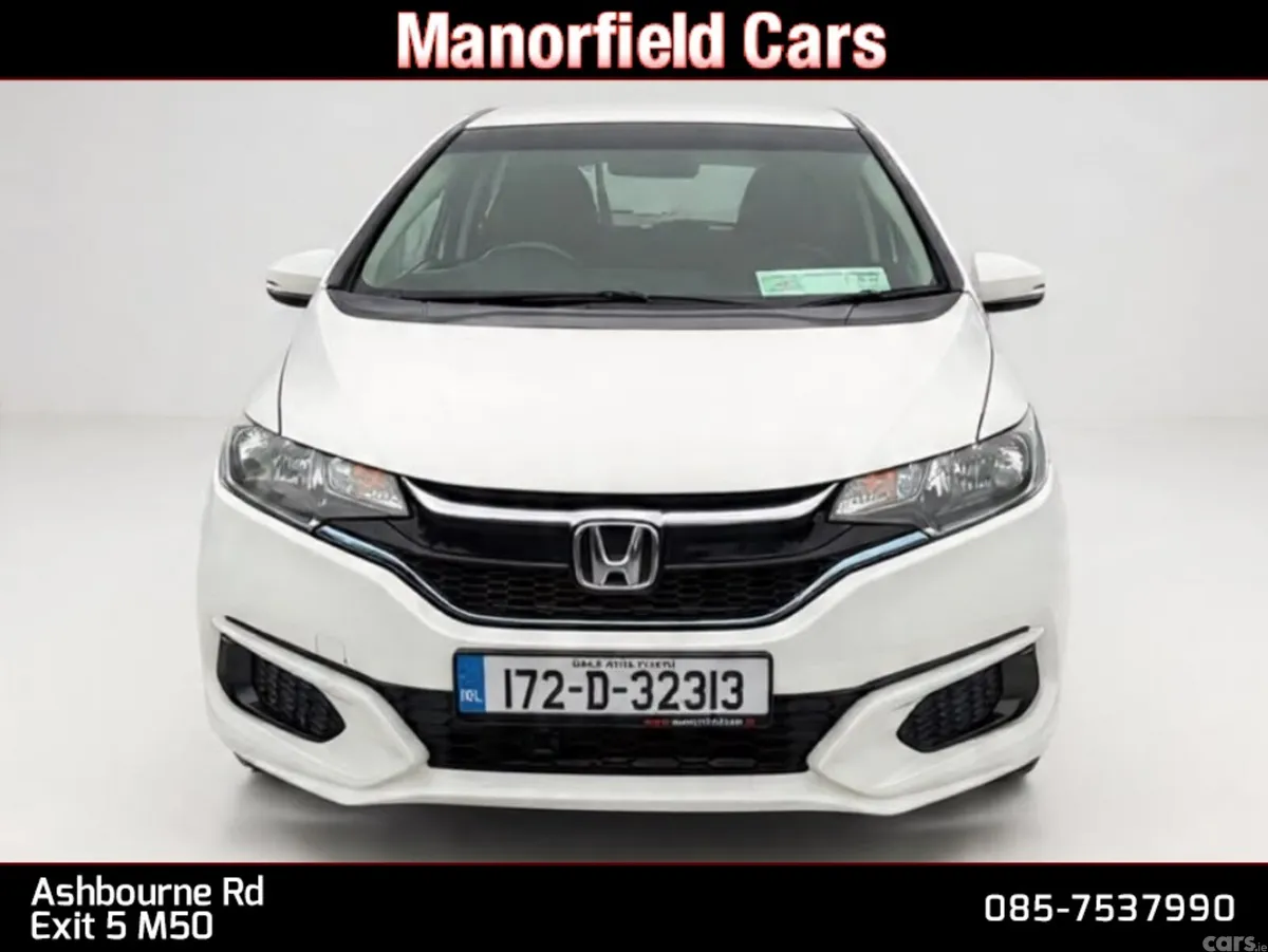 Honda Fit Hatchback, Petrol Hybrid, 2017, White