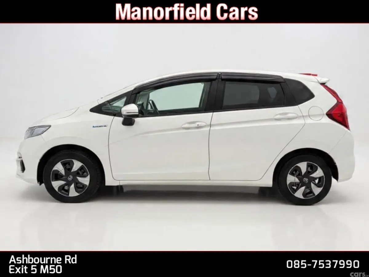 Honda Fit Hatchback, Petrol Hybrid, 2017, White