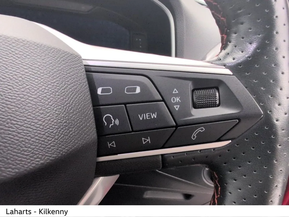 SEAT Tarraco Estate, Diesel, 2023, Red