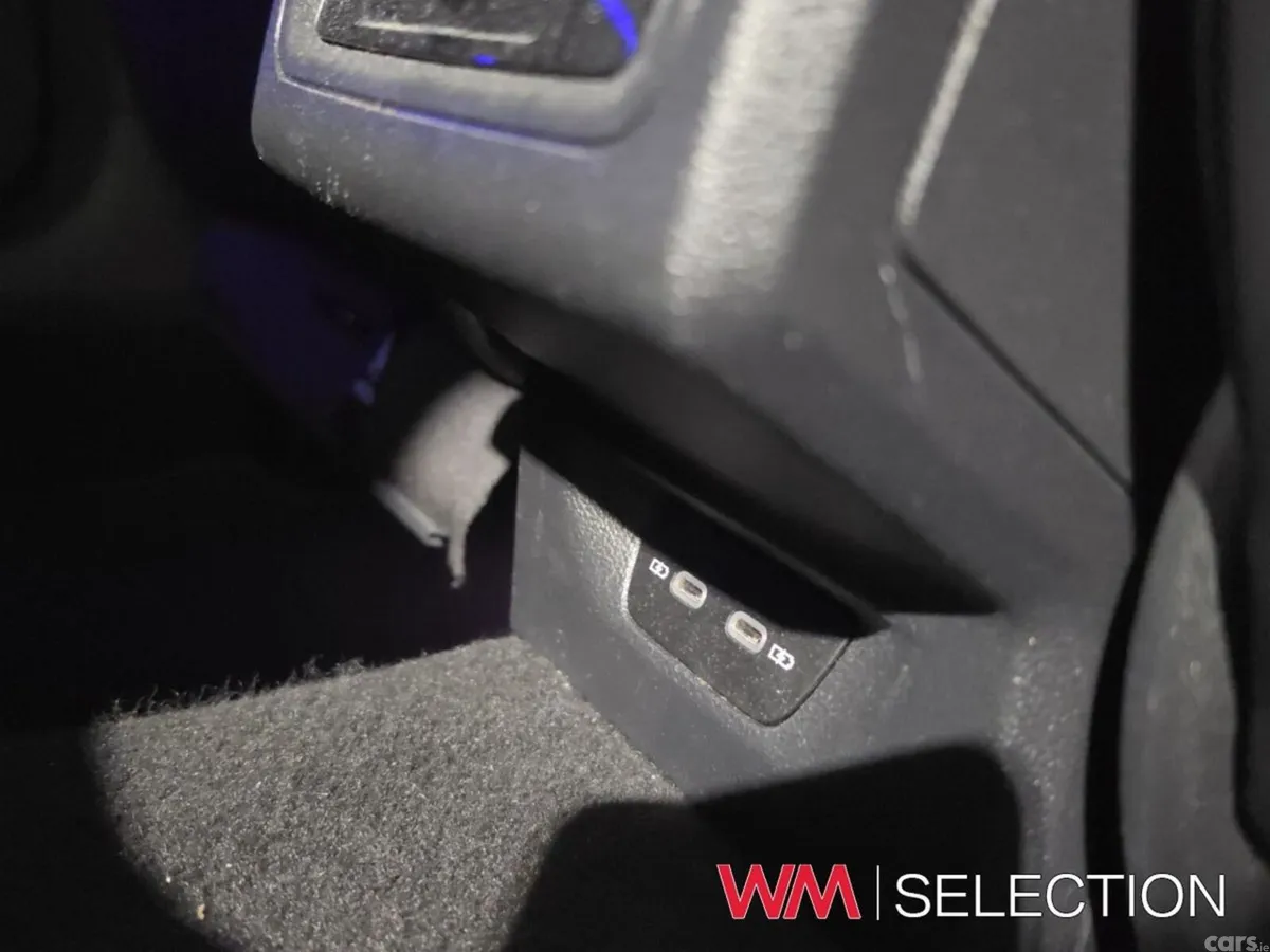 Volkswagen Golf Hatchback, Petrol, 2023, Blue