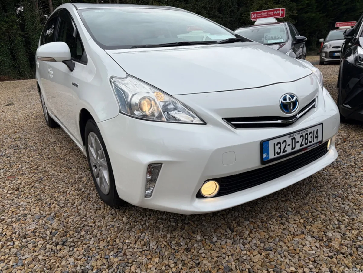 Toyota Prius MPV, Petrol Hybrid, 2013, White
