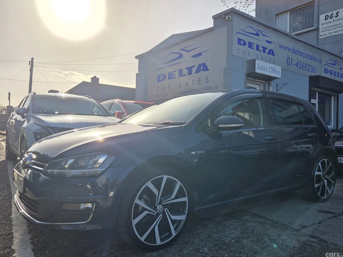 Volkswagen Golf Hatchback, Petrol, 2015, Blue