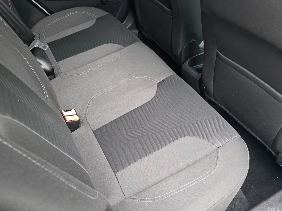 Ford Fiesta Hatchback, Petrol, 2016, White