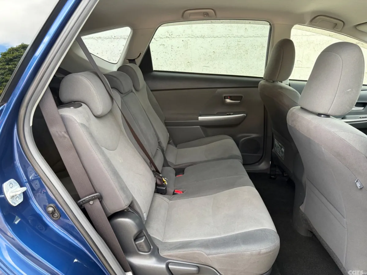 Toyota Prius MPV, Petrol Hybrid, 2013, Blue