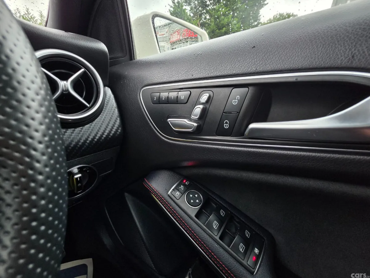 Mercedes-Benz A-Class Hatchback, Petrol, 2017, White