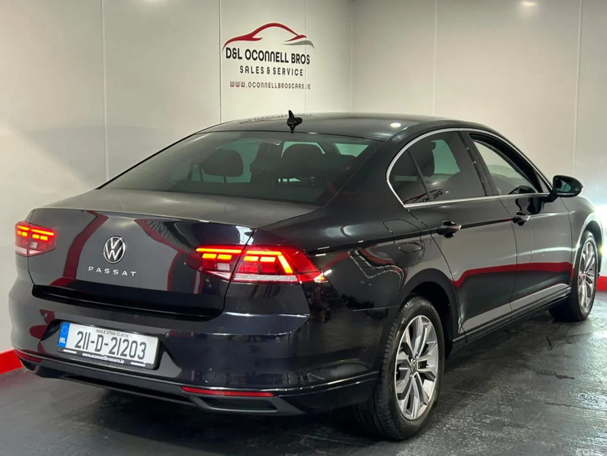 Volkswagen Passat Saloon, Diesel, 2021, Black